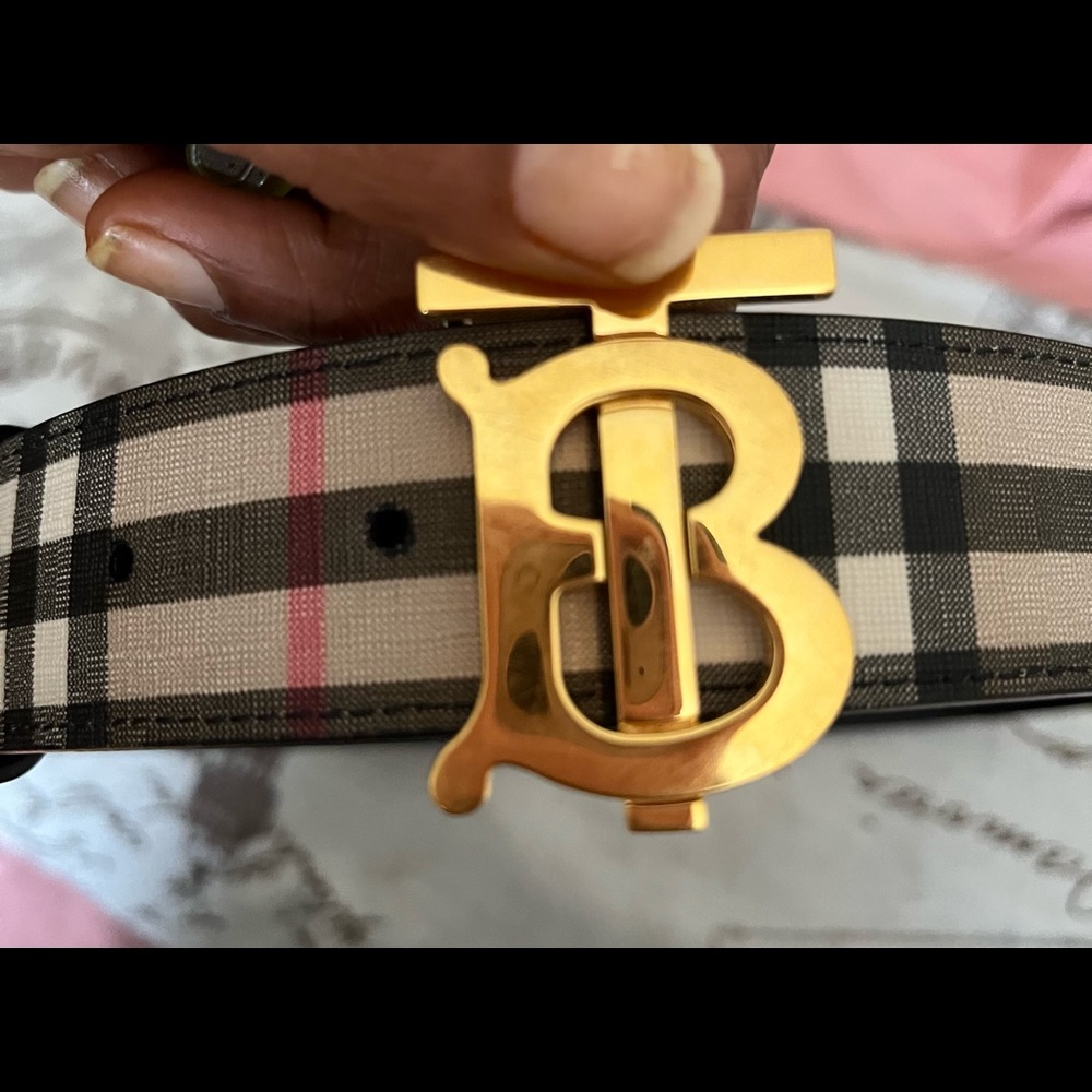 Burberry belt
